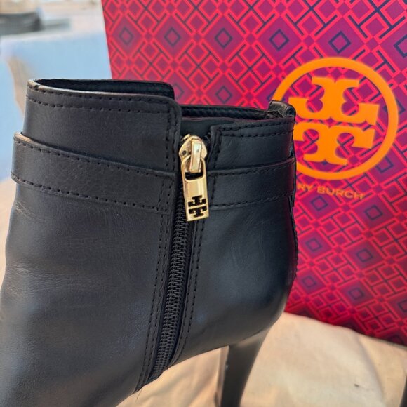 TORY BLACK BOOTIES - Picture 4 of 6